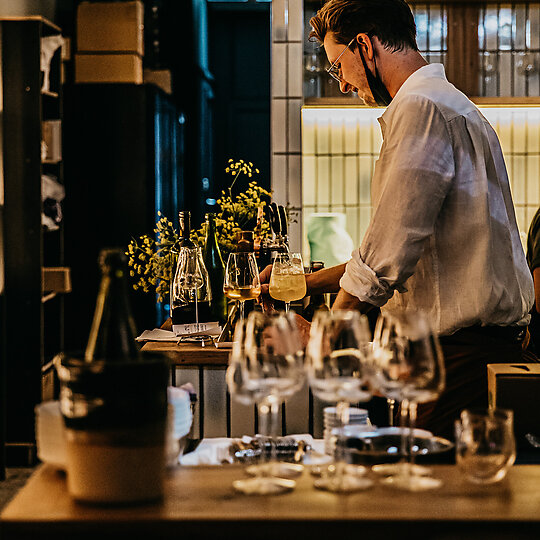 Interior photograph of Paski Vineria Popolare by Nikki To