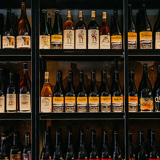 Interior photograph of Paski Vineria Popolare by Nikki To