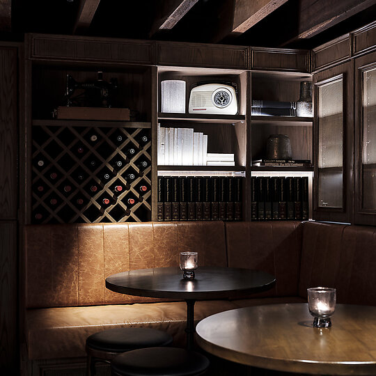 Interior photograph of Frank Mac's by Tom Ferguson