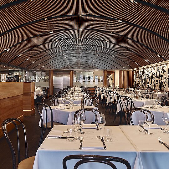 Interior photograph of Bistro Moncur by Peter Bennetts